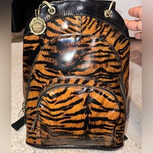 Patricia Nash Tiger Print 10th Anniversary Backpack 🎒
